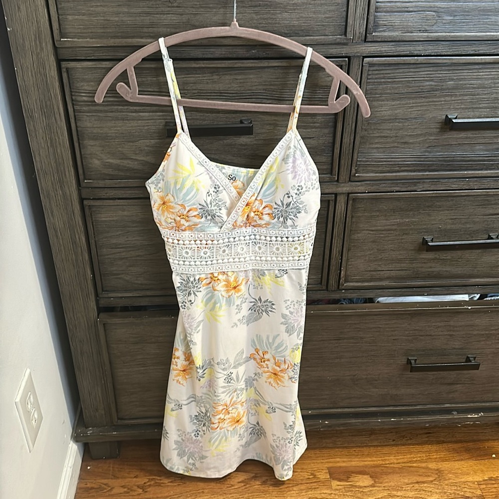 Flower printed mini-dress